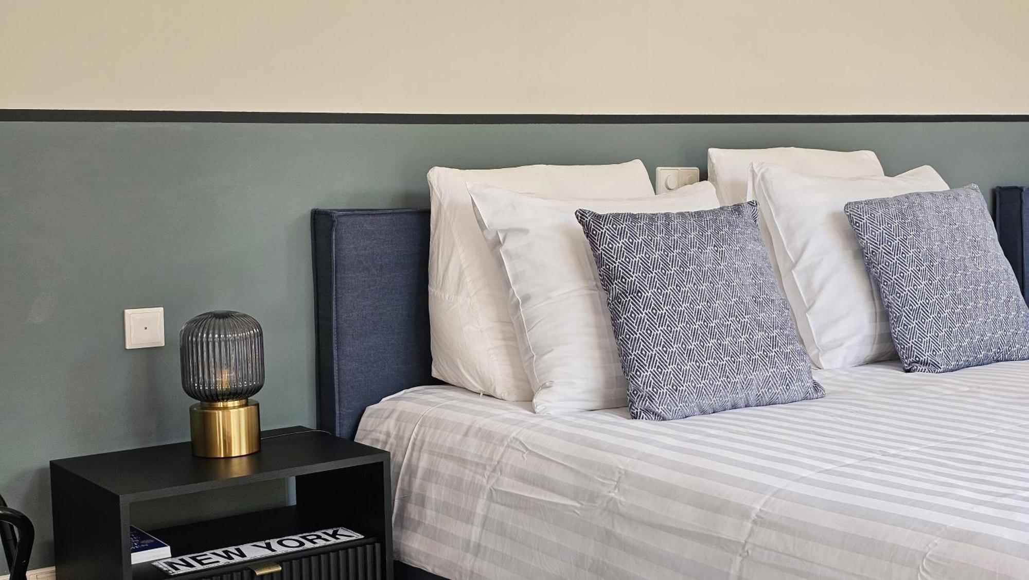 Guest Room Utrecht Bagian luar foto