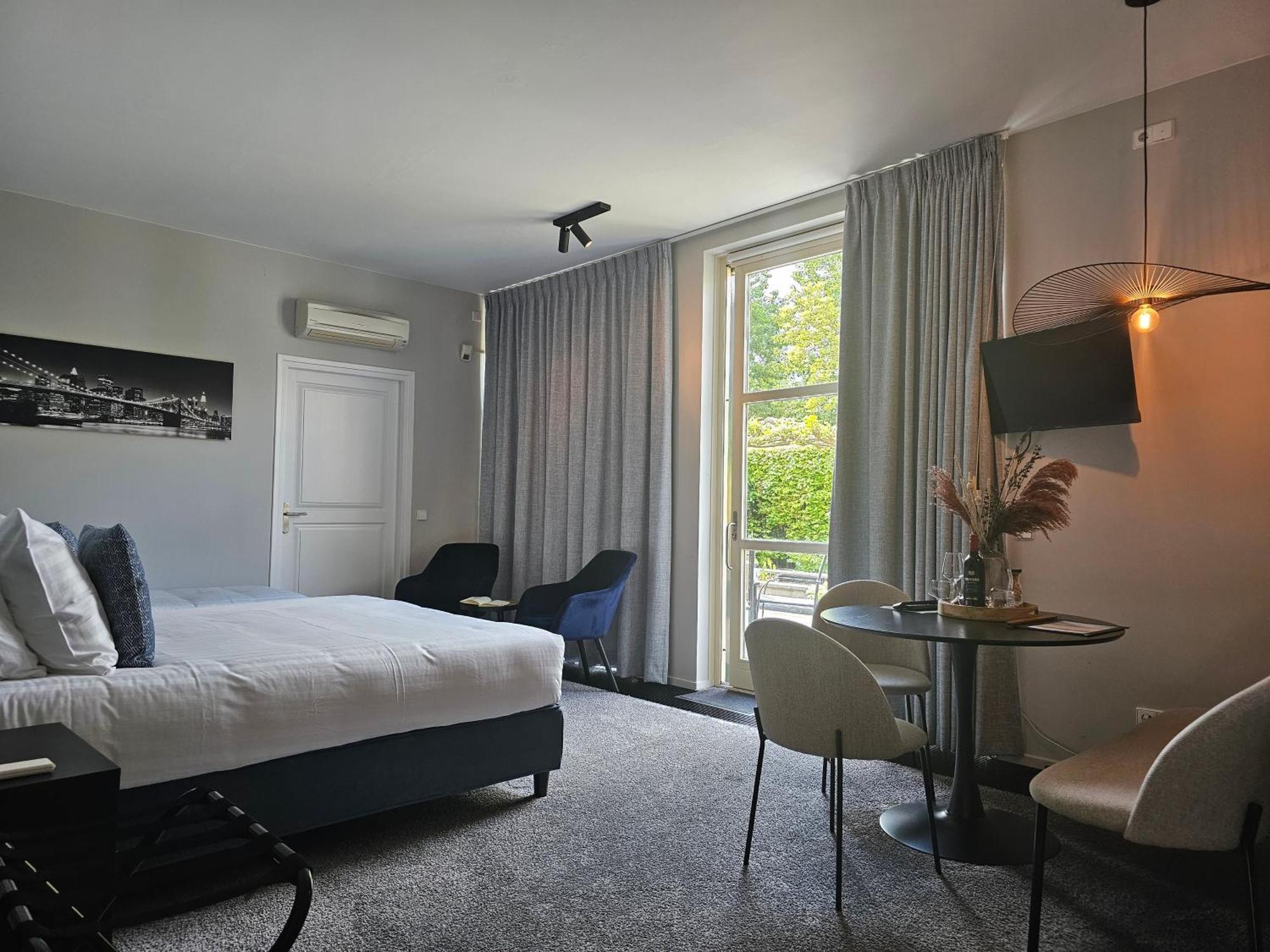 Guest Room Utrecht Bagian luar foto